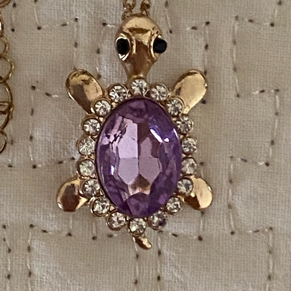 MINT Adult Jewels Turtle Pendant Necklace